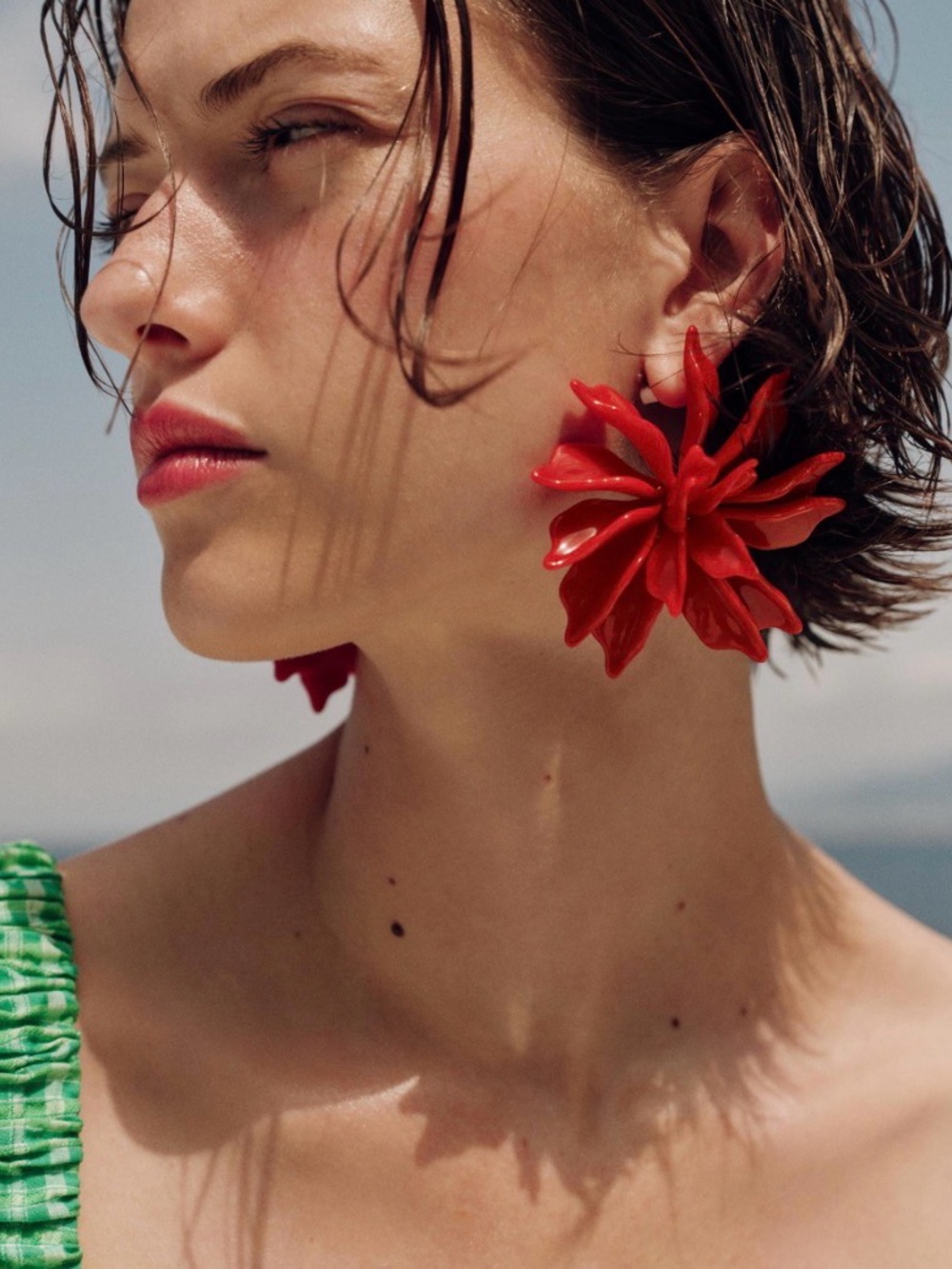 Zara MAXI EMBOSSED FLOWER EARRINGS